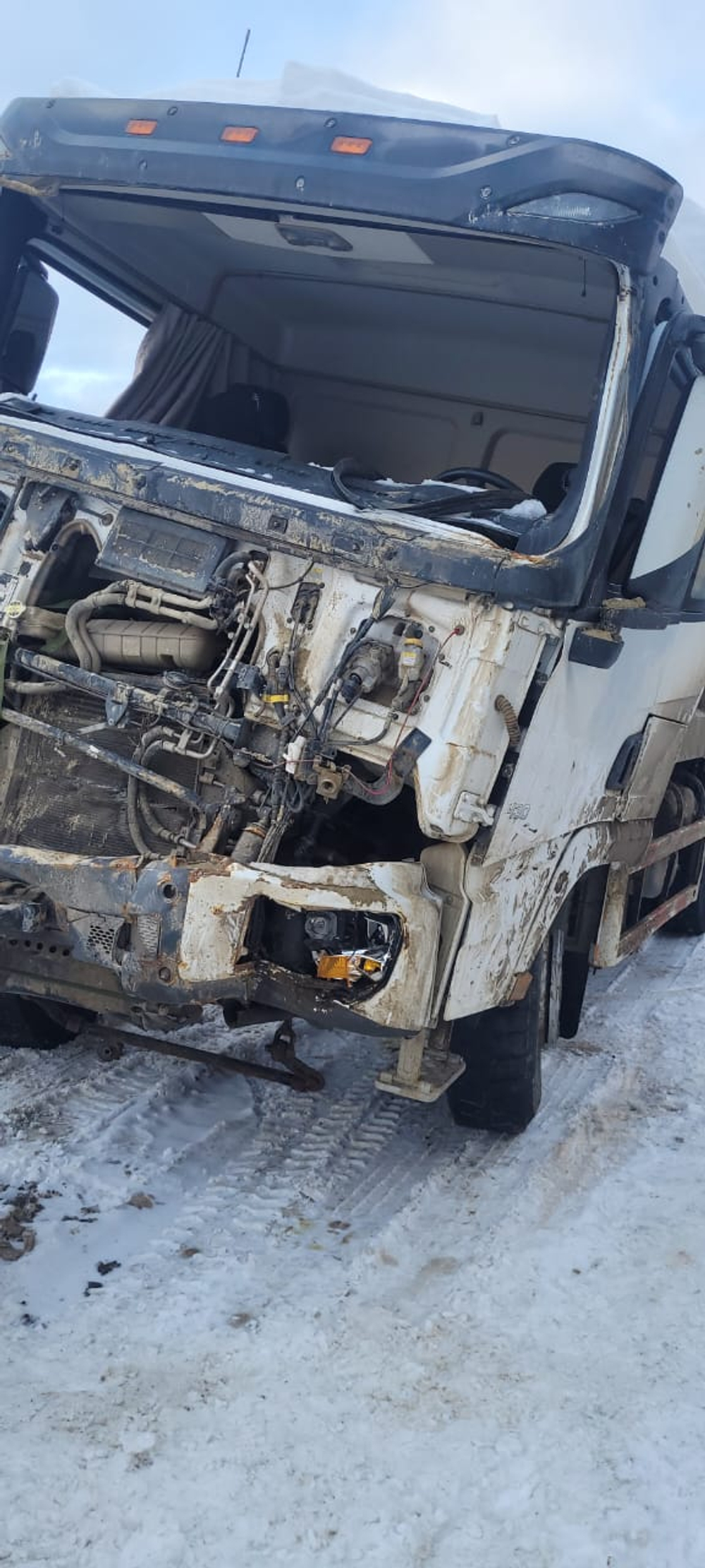 Shacman (Shaanxi) SX* 6x4 Самосвал SX32586V384 (Дизельный, 11,6 л, 423 л.с., МТ)