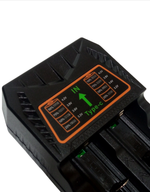 Зарядное уст-во для аккумуляторов 18650+ USB питание FirstWei