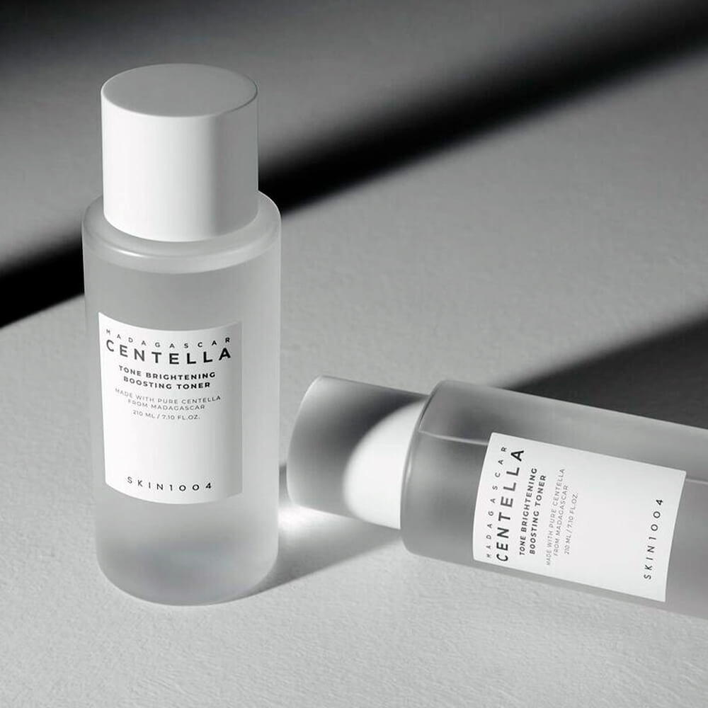 Мягкий осветляющий тоник с центеллой SKIN1004 Madagascar Centella Tone Brightening Boosting Toner
