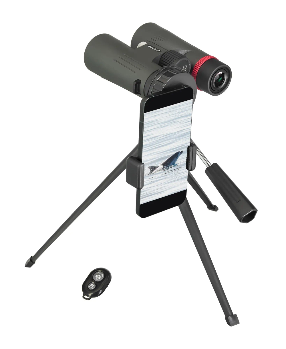 Фотобинокль Levenhuk Kelvin Snap 10x42 с видео на смартфоне