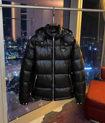 Пуховик Prada
