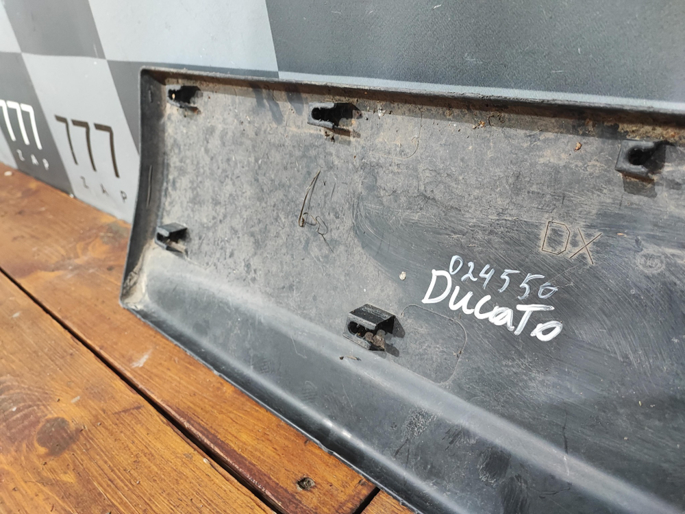 Молдинг двери задней левой Jumper, Ducato 02-06 Б/У Оригинал 1308135070