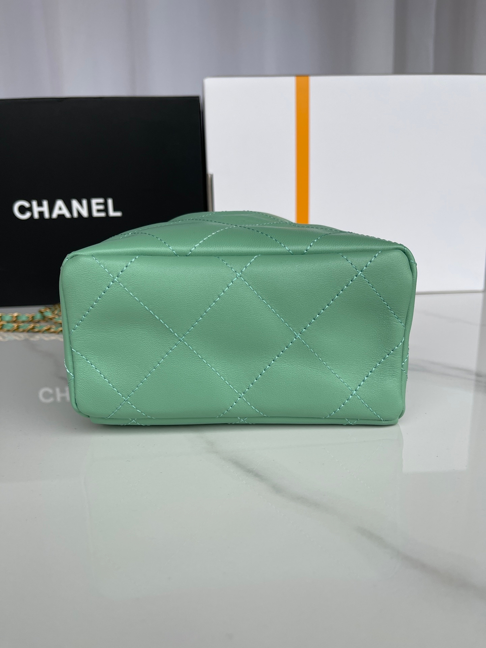 Chane1 Small Bucket Bag 17 cm