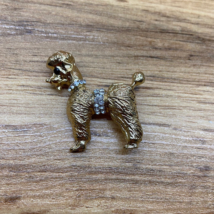 Брошь Пудель в ошейнике стразы металл золотистый