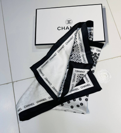 Платок CHANEL