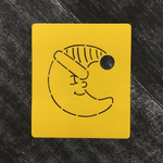 Месяц №3 в шапочке