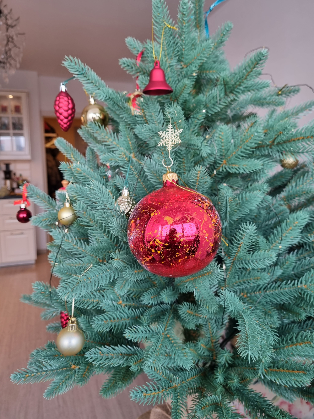 Шар стеклянный "Спас на крови",  ручная роспись