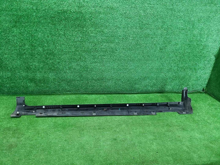 Накладка порога правая Geely Coolray (2019-2024)