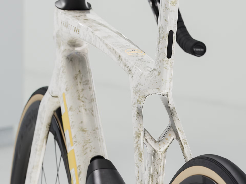 Арт 5319544 Велосипед MADONE SLR 9 AXS ML бел