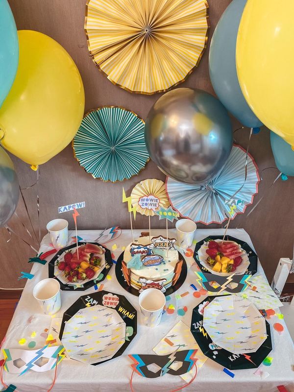 Супер Герои сидят дома