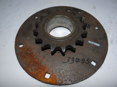 Звездочка  3518060-18610А (z=16, t=25.4) предохранительного устройства механизма реверса