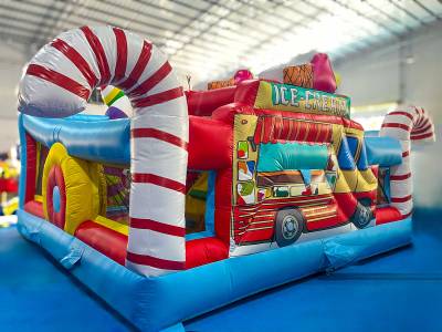 Коммерческий надувной батут «Мороженое 3», 5*5*3,5 м