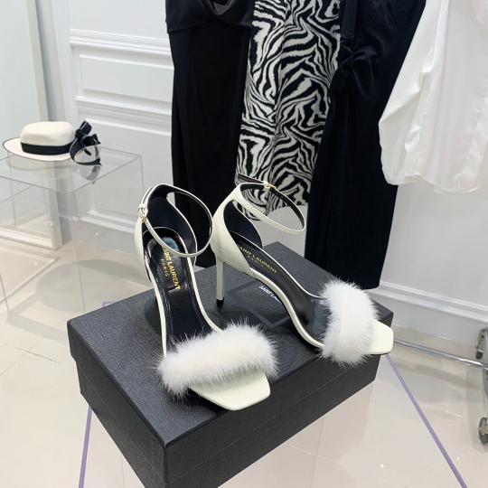 Saint Laurent Pumps
