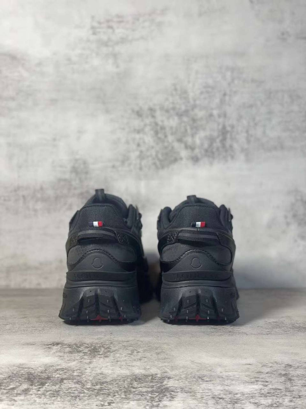 Кроссовки Moncler