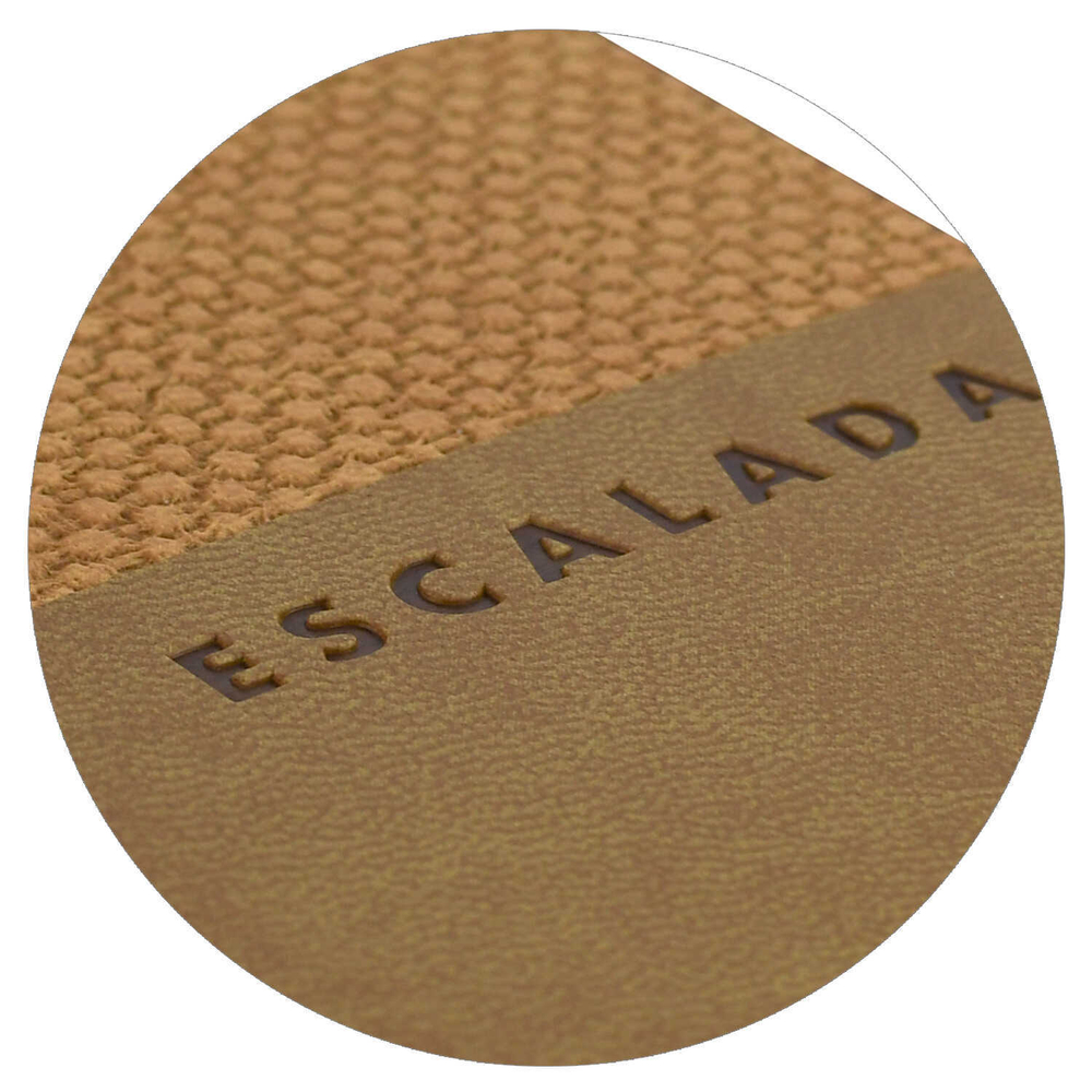 Ежедневник недатированный ESCALADA, А5, 160 л., арт. 70657/ 15 ПИКЕ МАКРО КОРИЧНЕВЫЙ (кожзам: 146x211 мм, мягкий переплёт, запаянный край, материал обложки: искусственная кожа "Виннер", искусственная кожа "Пике макро"; способ крепления блока: ниткошв