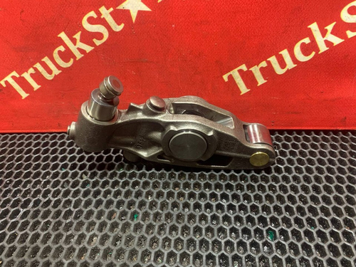 Коромысло выпускного клапана 2023г.