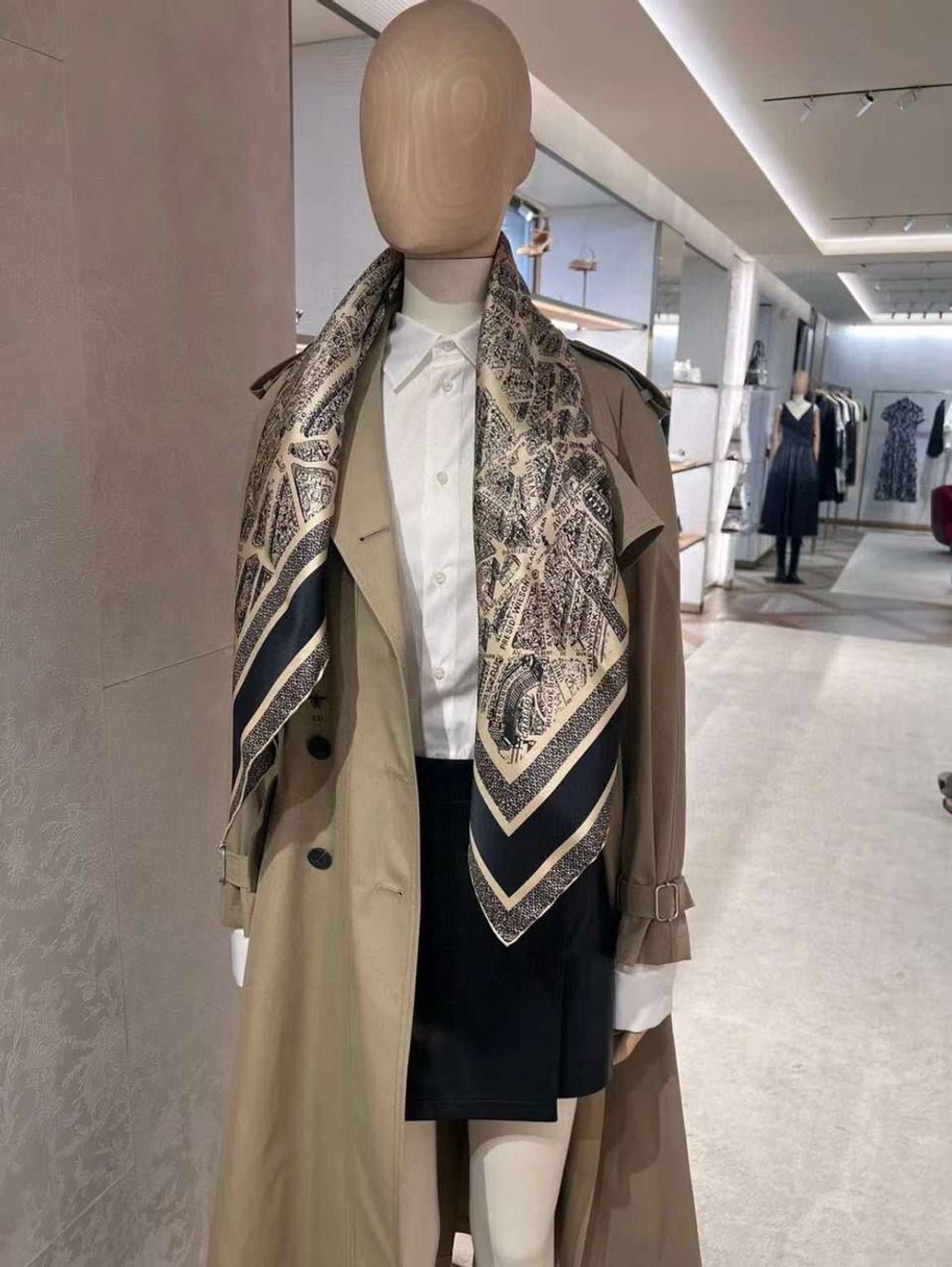 Платок Dior 90х90 см