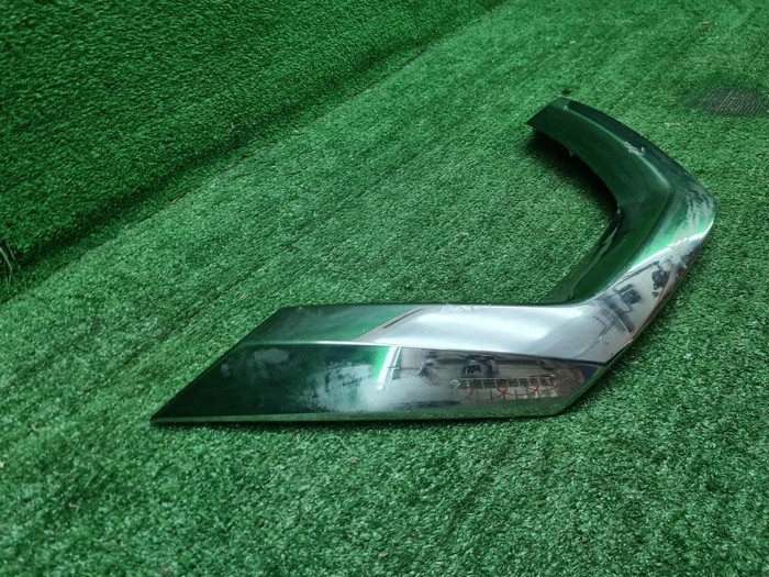 Молдинг решетки радиатора Nissan X-Trail T32 13-19