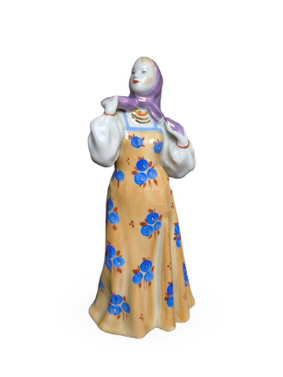 Фарфоровая статуэтка "Плясунья Маша" (Дулёво)