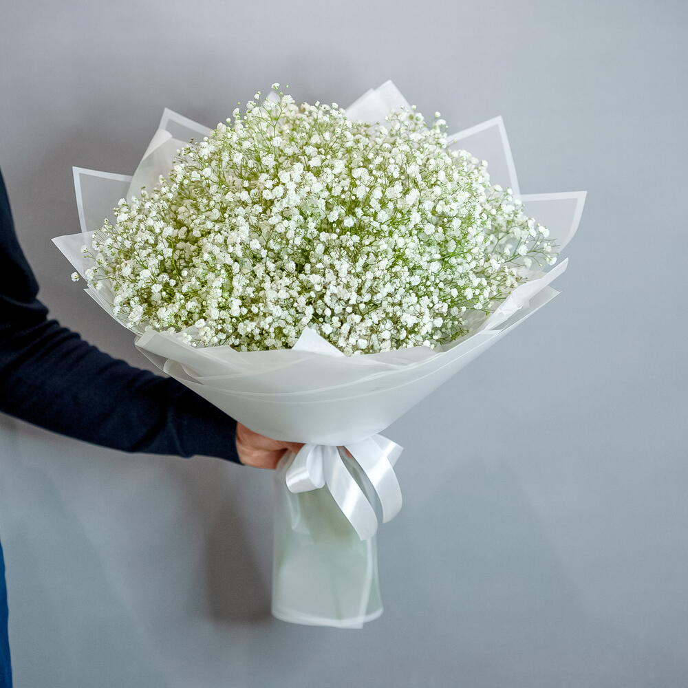 Букет белой гипсофилы