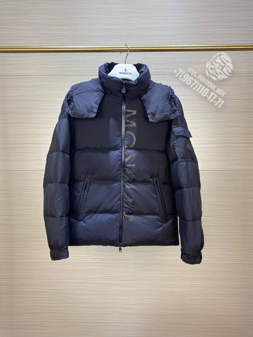 Пуховик Moncler