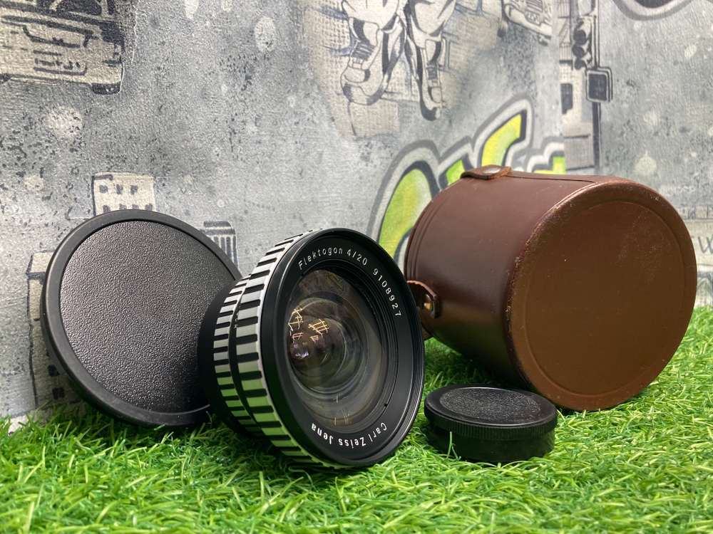 Carl Zeiss Jena Flektogon 4/20mm