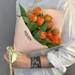 Букет из оранжевых пионовидных тюльпанов 11 штук
