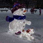 Светодиодные фигуры "Снеговик на прогулке с щенком"