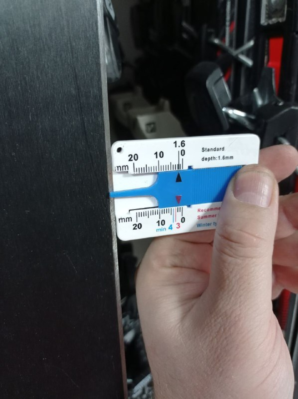 Горные лыжиHEAD V-SHAPE V4 Lyt Tech размер 177 см