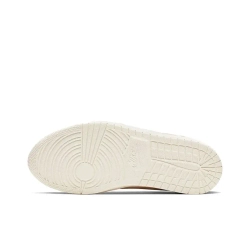 Женские кроссовки Air Jordan 1 Low Slip-On 'Desert Ore' AV3918-200