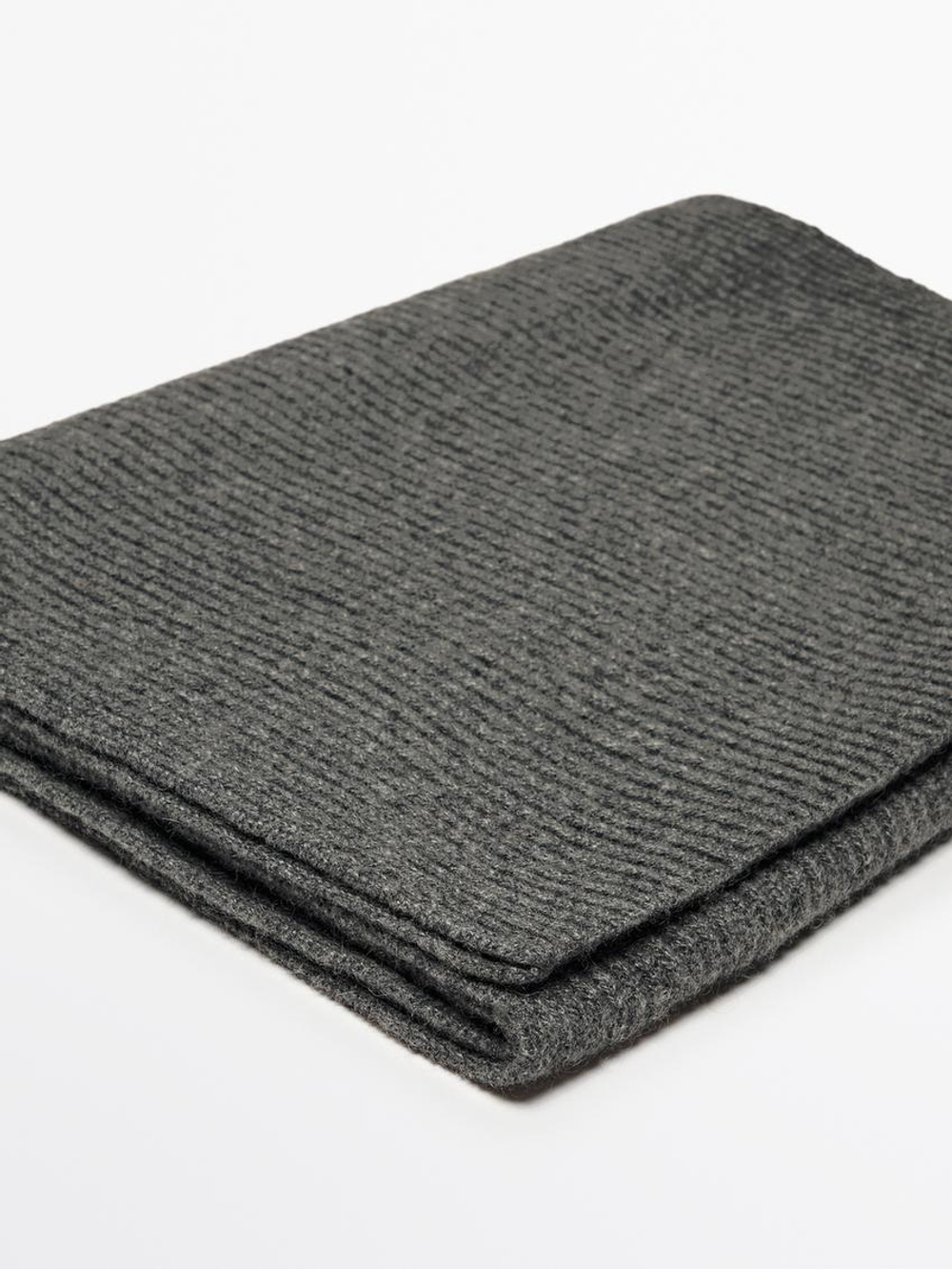 Massimo Dutti Шарф из 100% кашемира в рубчик, жемчужно-серый