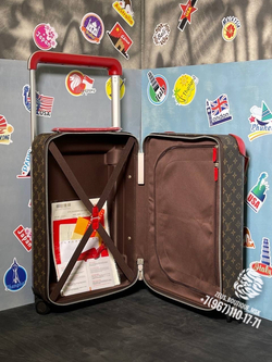 Дорожный чемодан Louis Vuitton Horizon 50