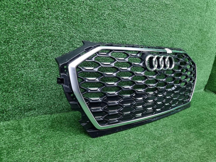 Решетка радиатора Audi Q5 2 (2020-н.в.)
