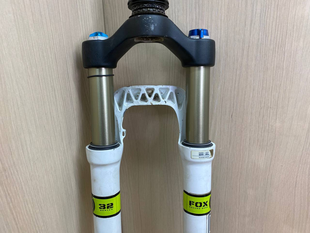 Вилка для велосипеда Fox ALPS 32 26"