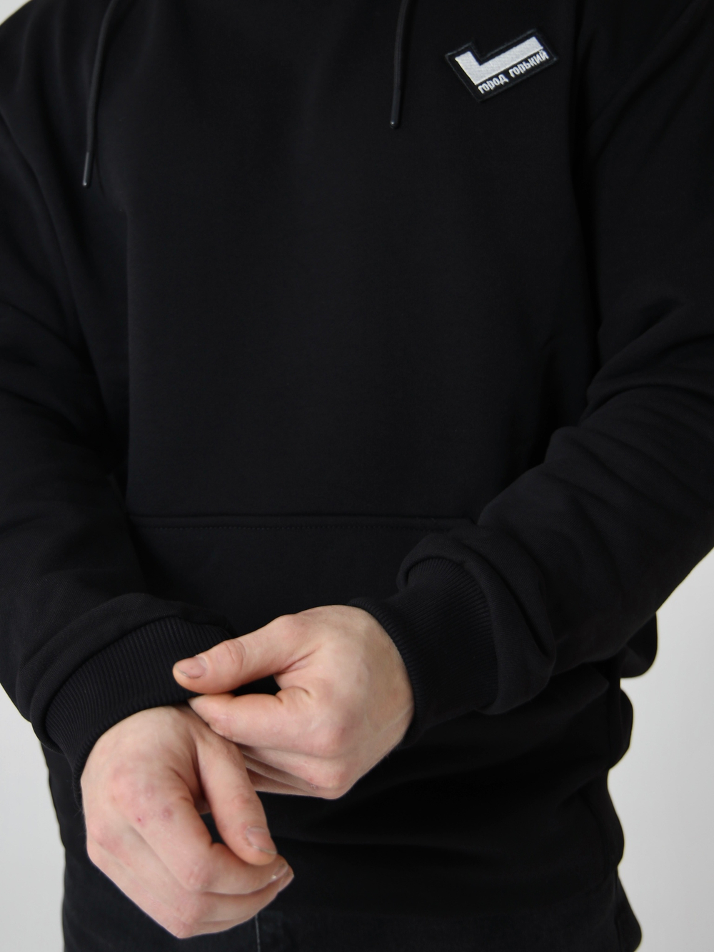 Худи черное Город Горький мужское вышивка