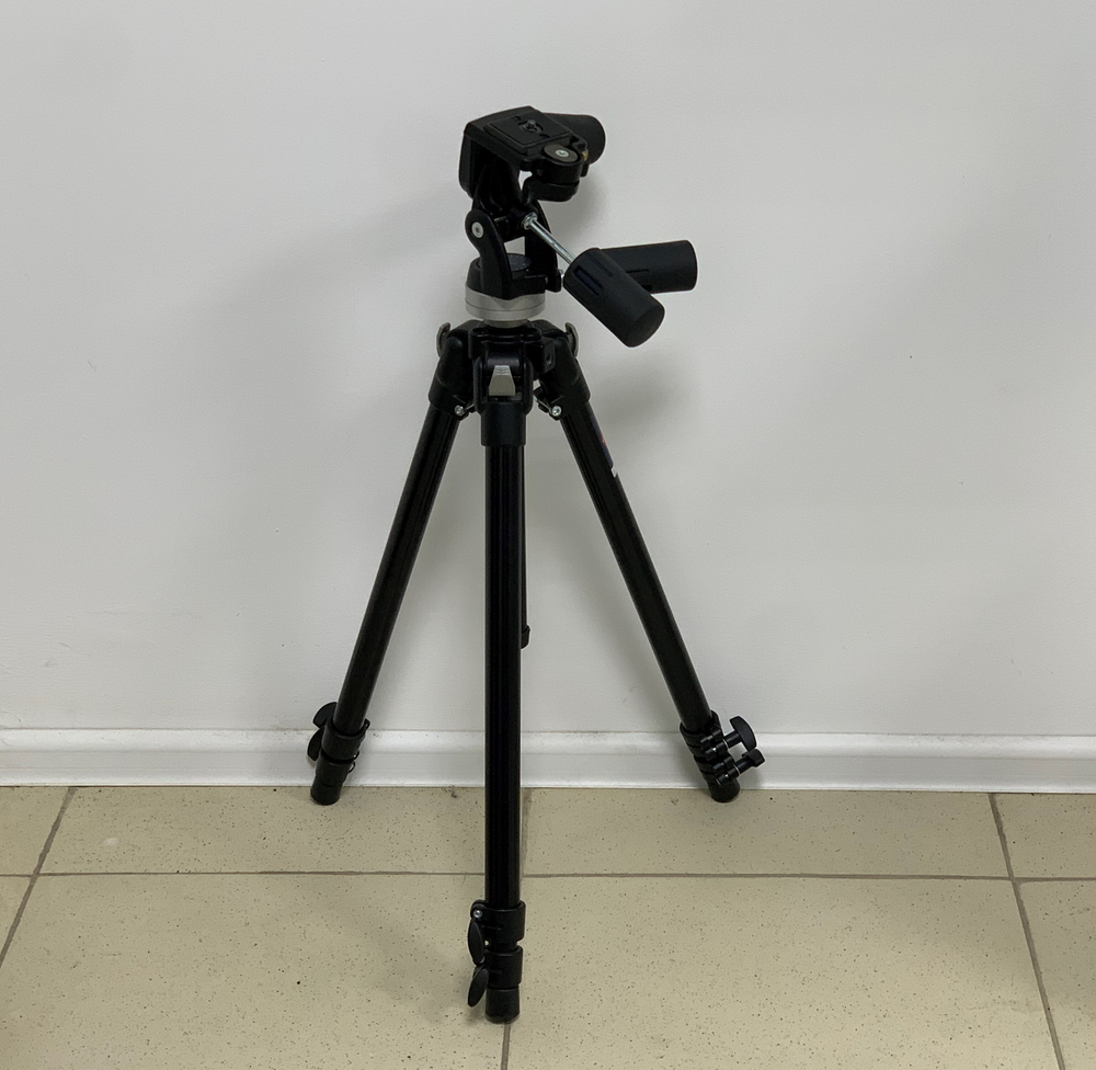 Manfrotto 190B + голова 141 RC