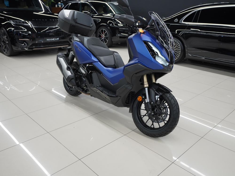 Скутер Honda ADV350 синий