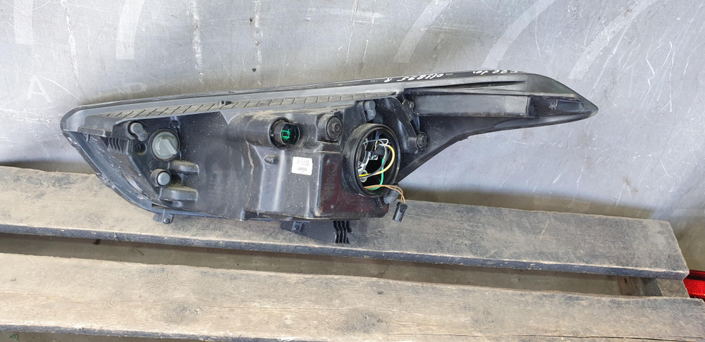 Фара правая Hyundai Creta 1 (GS) 16-21 Б/У Оригинал 92102M0000