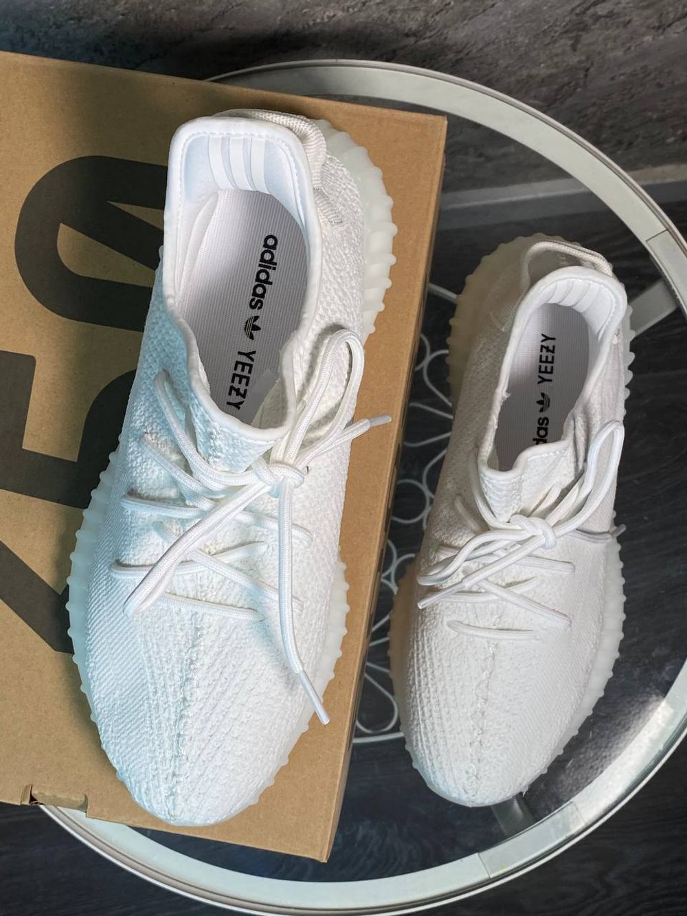 Кроссовки Adidas