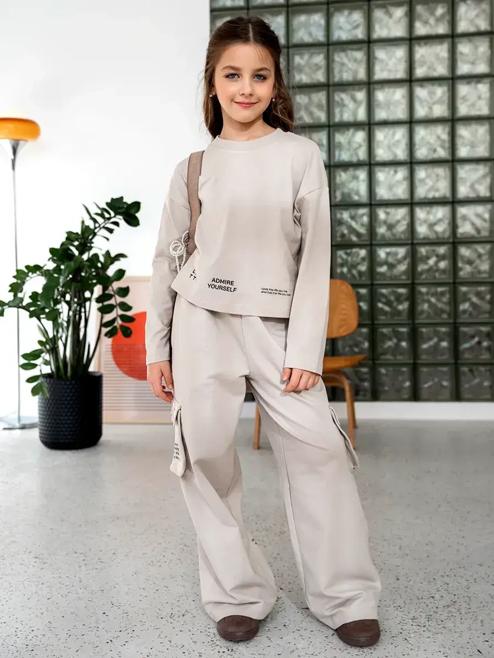 Спортивный костюм для девочки в школу