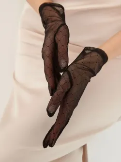 Перчатки в сетку