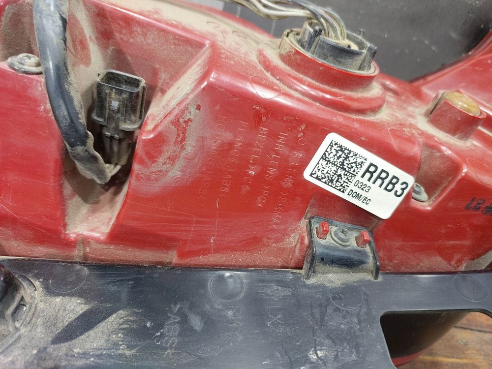 Фонарь зaдний пpавый с дефектом Hyundai Palisade (LX2) 18-22 Б/У Оригинал 92402S8100