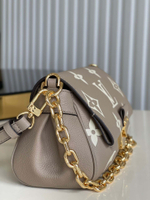 Louis Vuitton Favourite