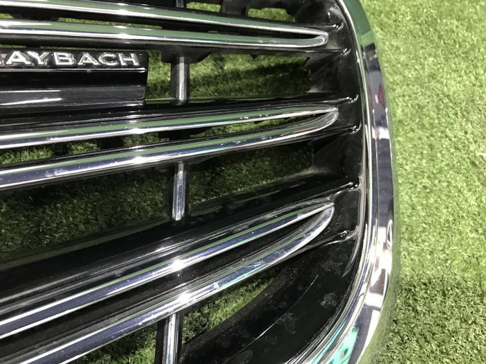 Решетка радиатора Mercedes S W222 (2017-2020) Maybach