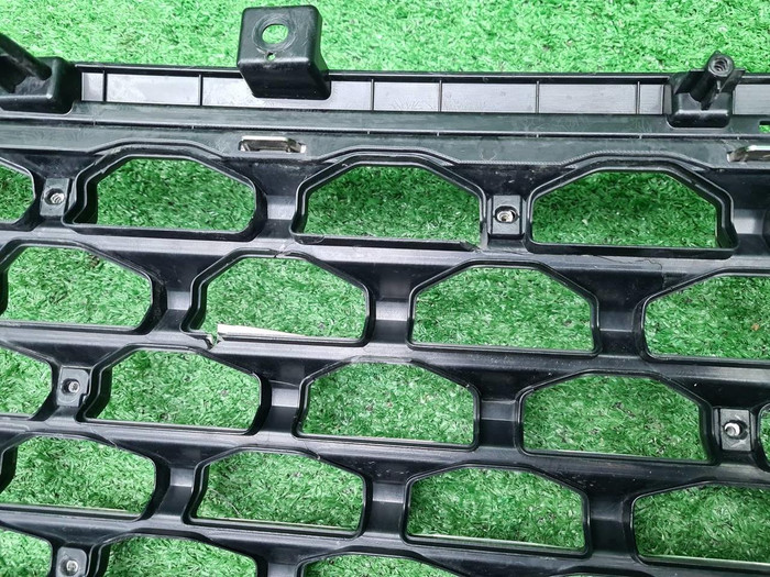 Решетка радиатора Hyundai Staria (2021-н.в.)