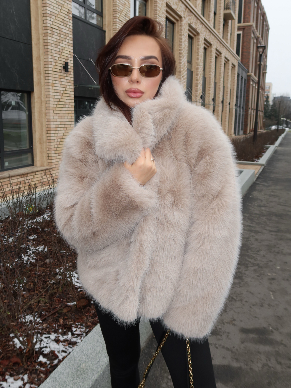 Шуба из эко меха, укороченная