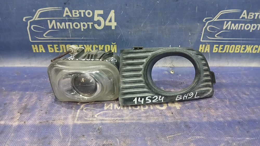 Туманка левая SUBARU LEGACY 2001-2003