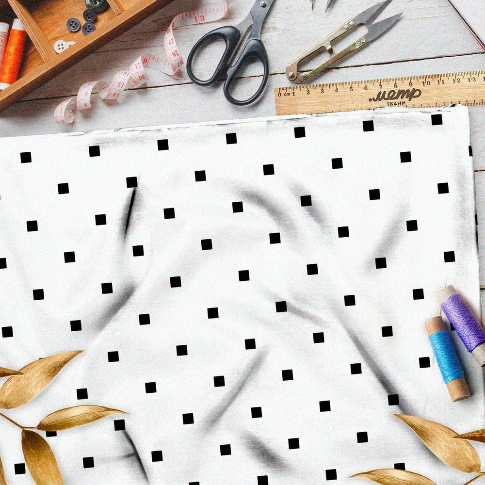 Ткань поплин мелкие квадратные точки на белом фоне