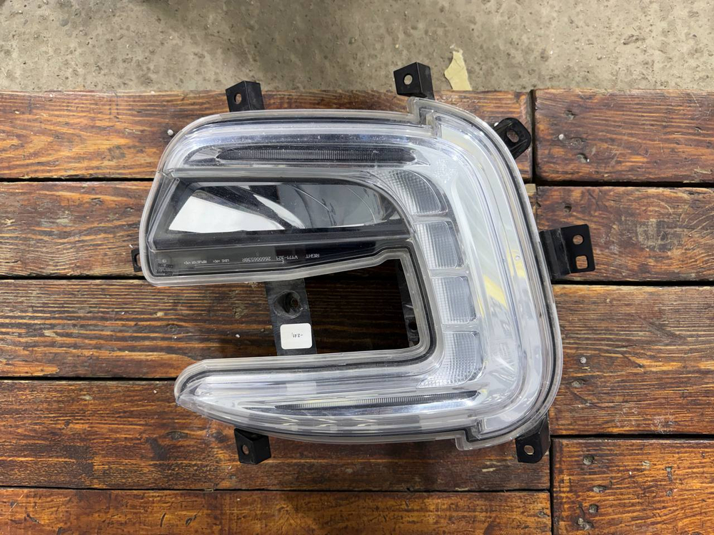 ДХО правый Renault Kaptur 16-22 Б/У Оригинал 266006538R