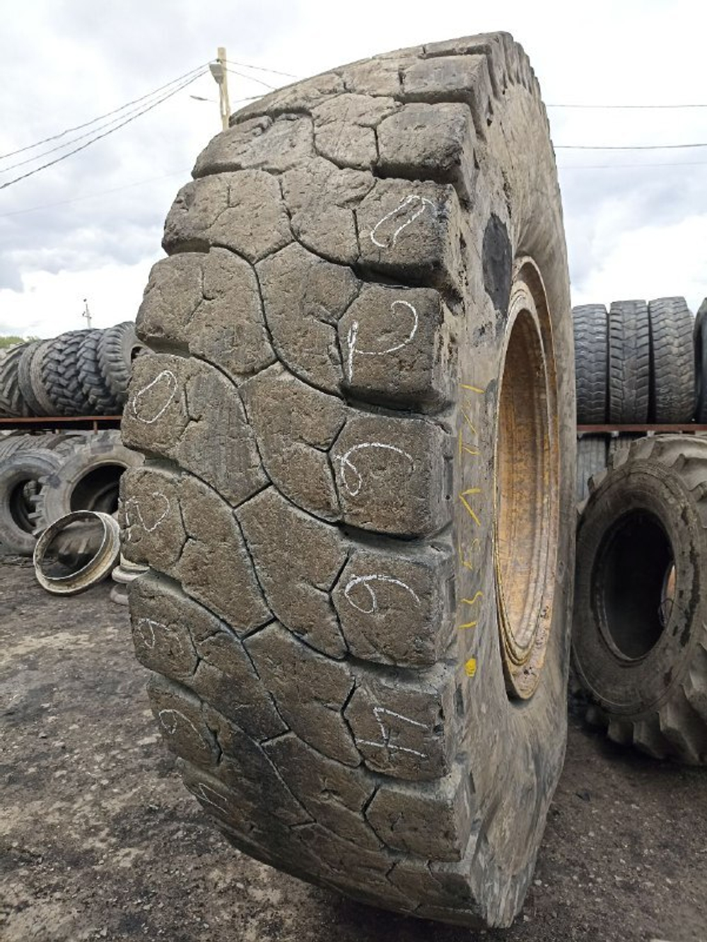 27.00R49 Michelin XDR3 шина б/у